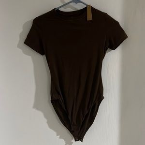 Skims NWT Fits EveryBody T Shirt Bodysuit Cocoa